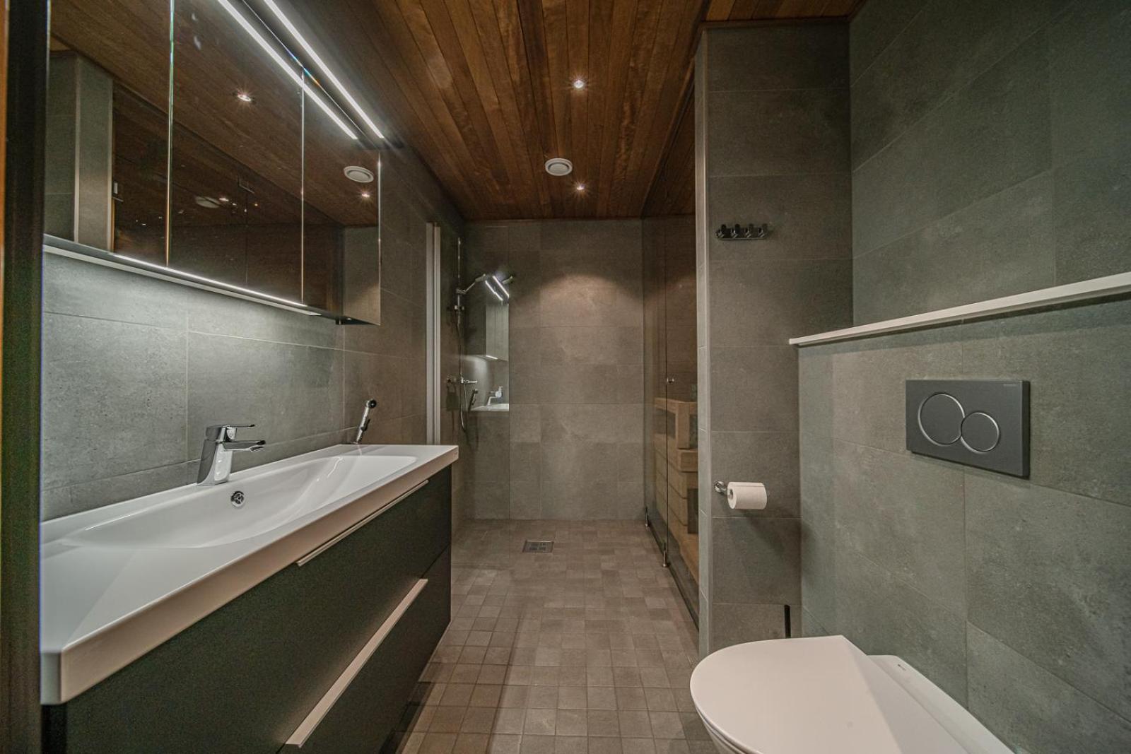 Levillas Cranberry C14 Bagian luar foto